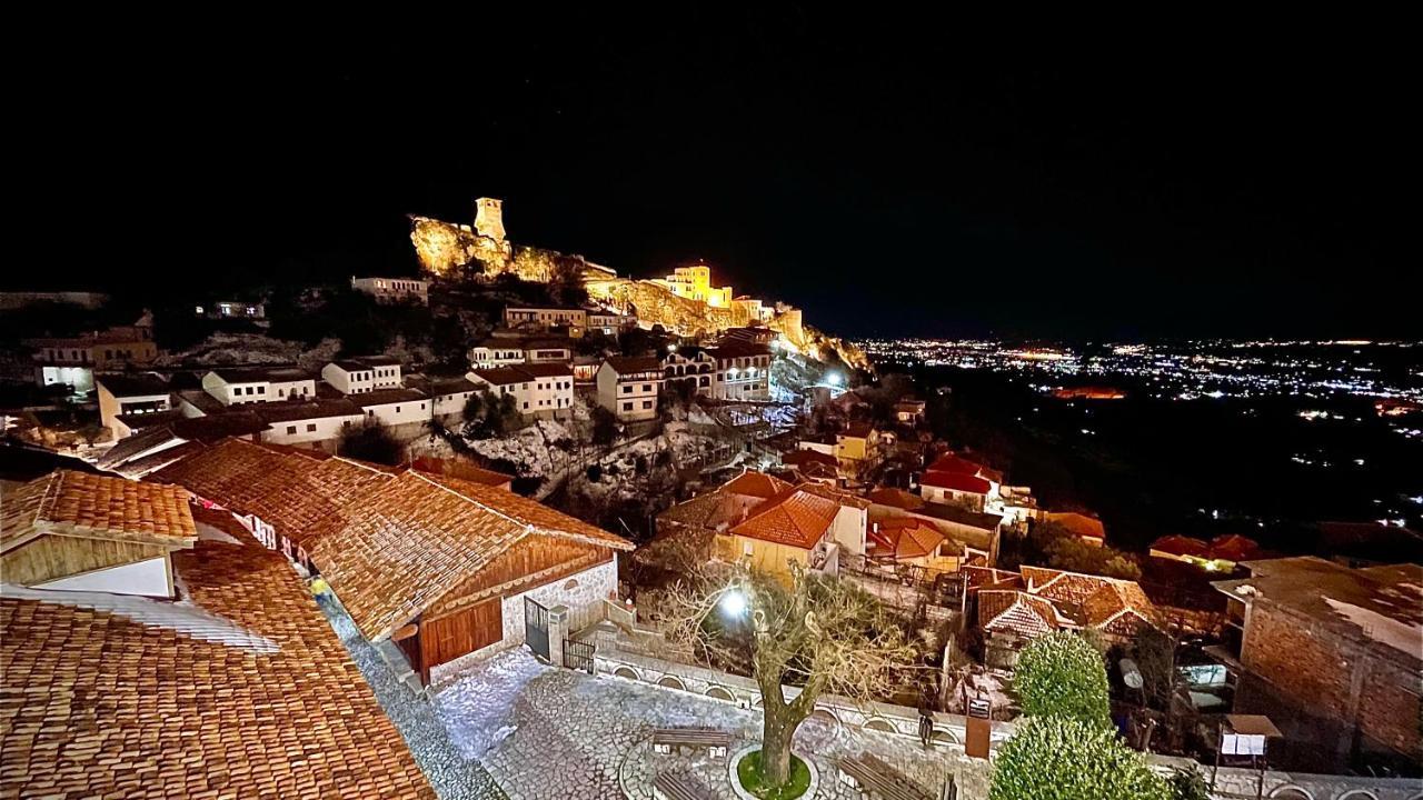Hotel Panorama Kruje View On The Castle And The Old Town Krujë Exterior foto