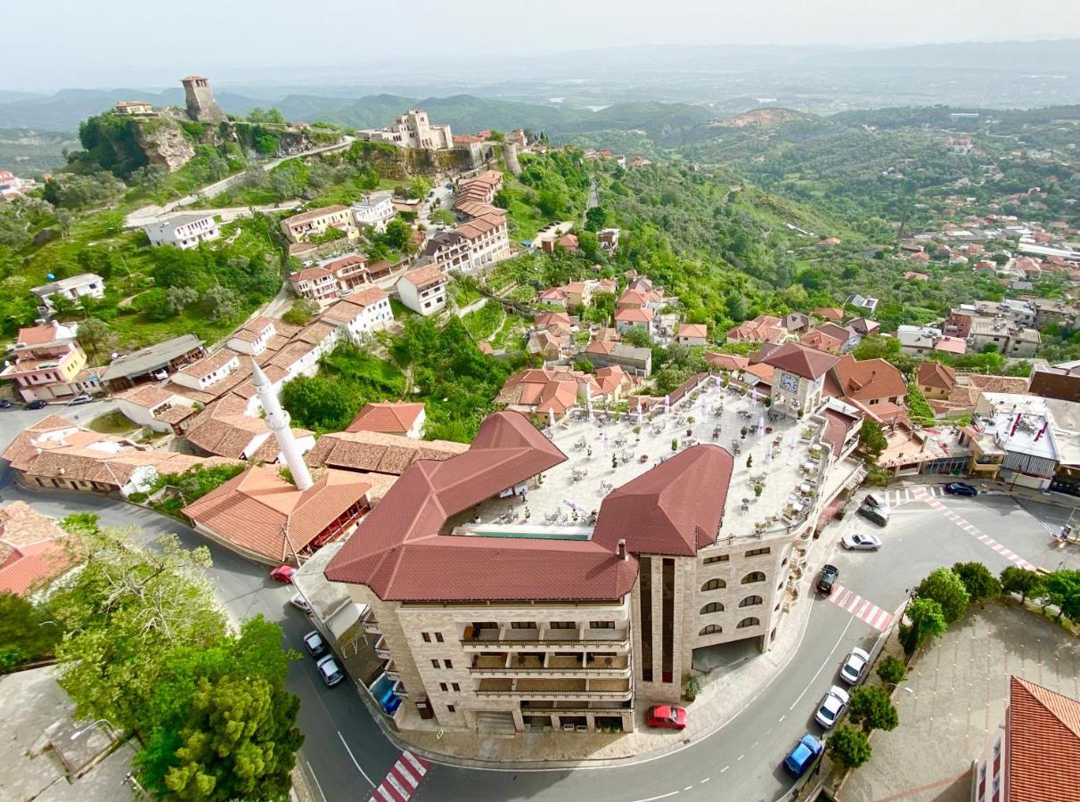 Hotel Panorama Kruje View On The Castle And The Old Town Krujë Exterior foto